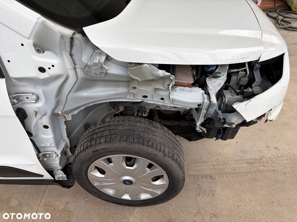 Ford Transit Connect - 13