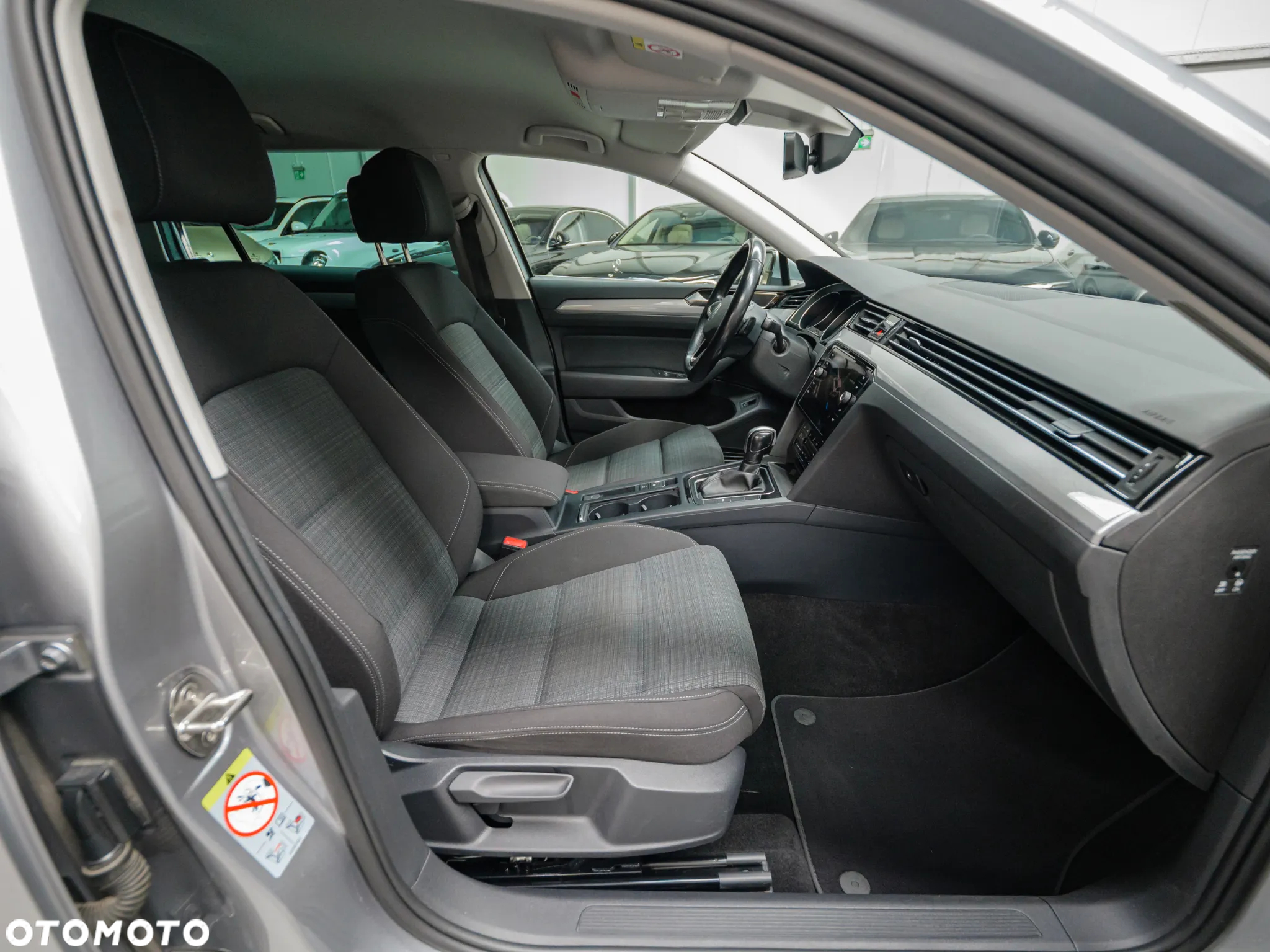 Volkswagen Passat 2.0 TDI EVO Business DSG - 22