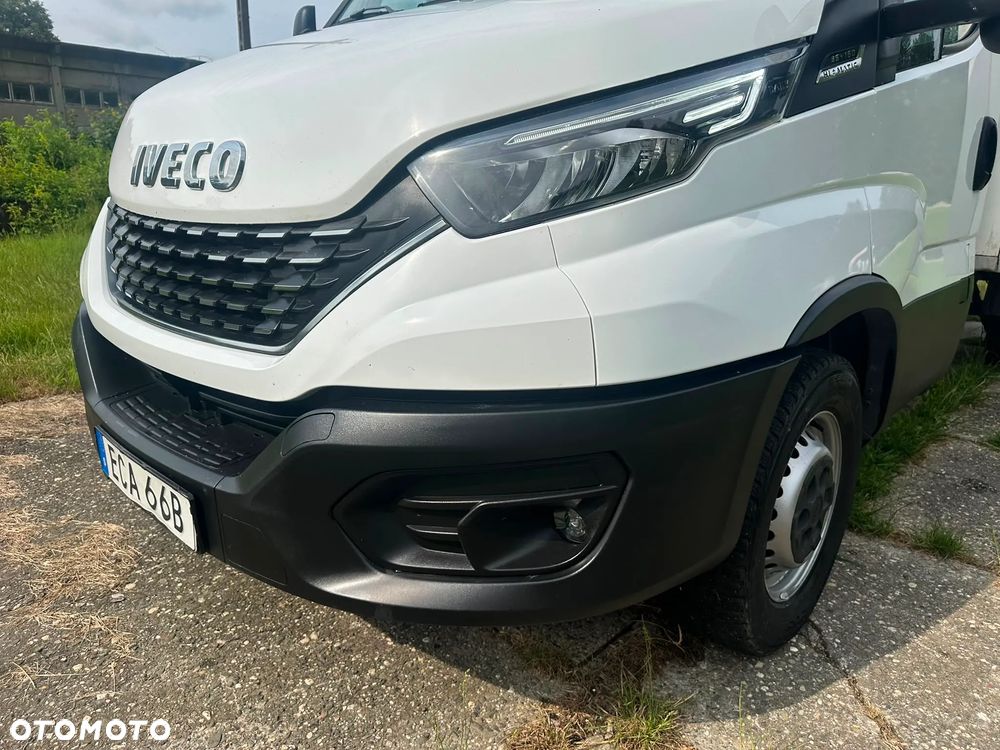 Iveco Daily 35-160 KONTENER+WINDA (udźwig 750kg) 2.3 diesel 156 kM automat 2021 DRZWI W KONTENERZE Z OBU STRON, WEBASTO, KAMERA COFANIA, GOTOWY DO PRACY! - 14