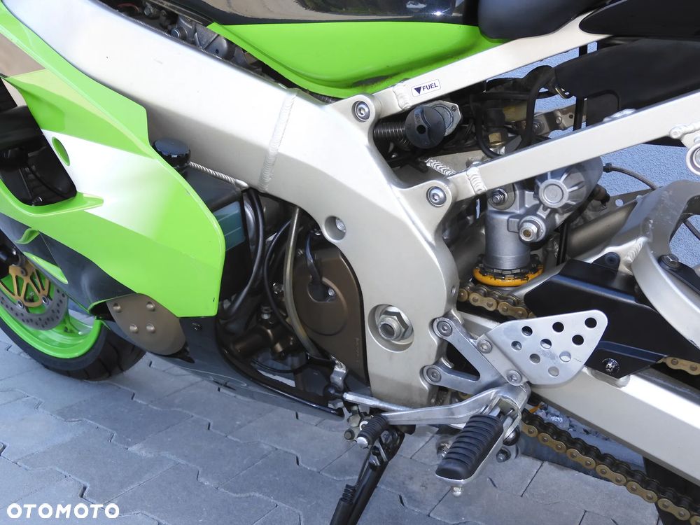 Kawasaki Ninja - 37