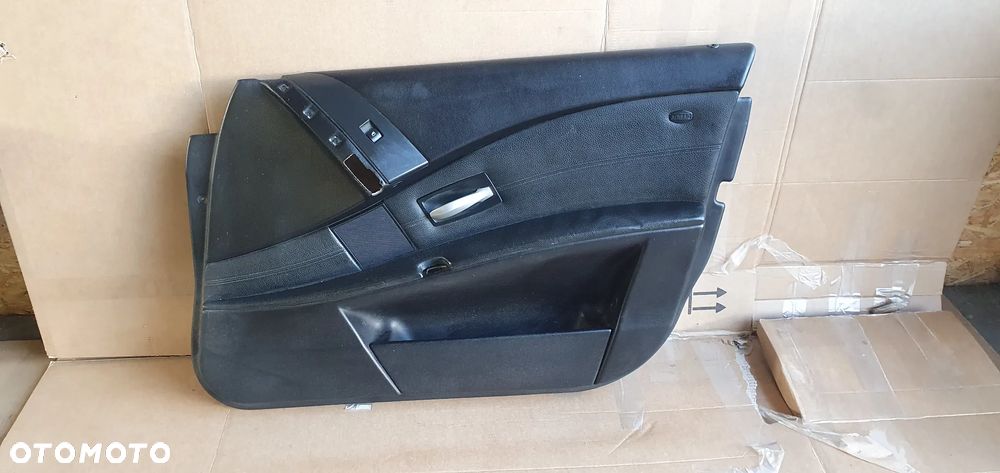 Boczek tapicerka prawy przód przednia prawa skóra BMW 5 E60 - 5