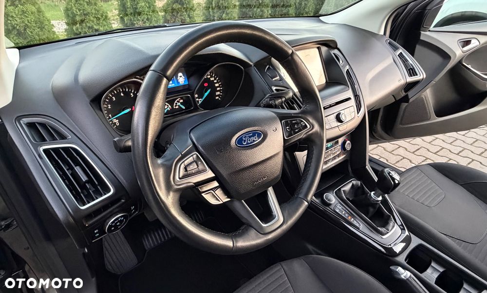 Ford Focus 1.5 EcoBoost STart-Stopp-System TITANIUM - 27