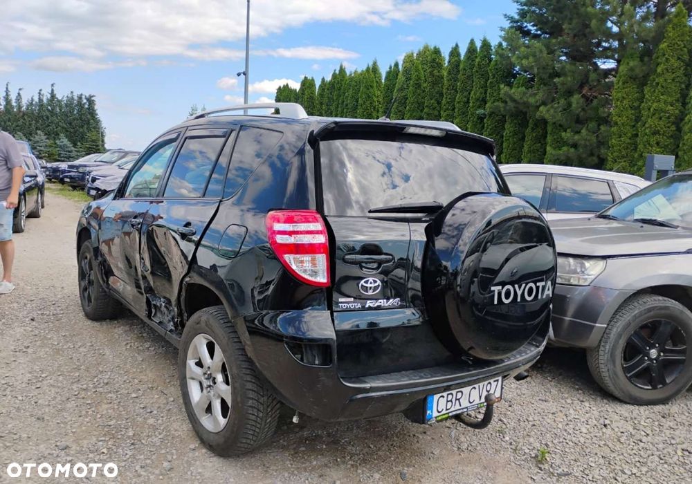 Toyota RAV4 - 4