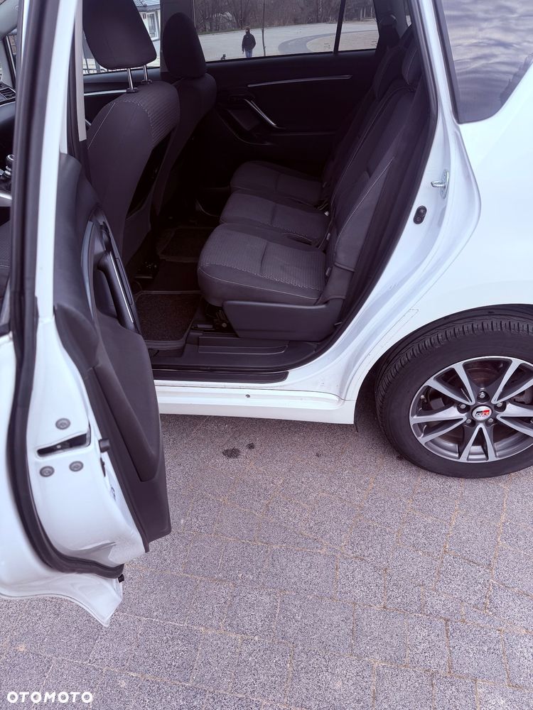 Toyota Verso 1.6 D-4D Premium 7os - 8