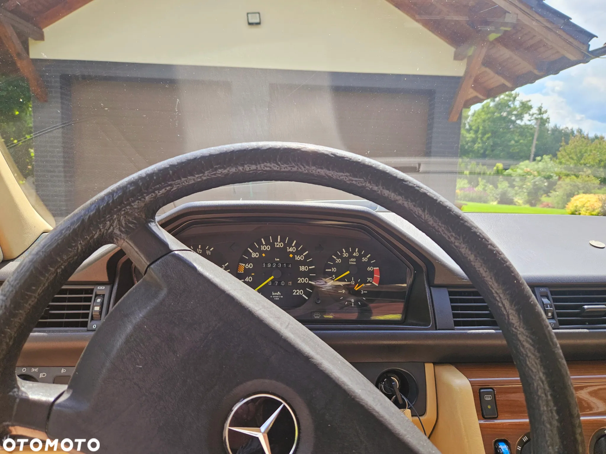 Mercedes-Benz W124 (1984-1993) - 10