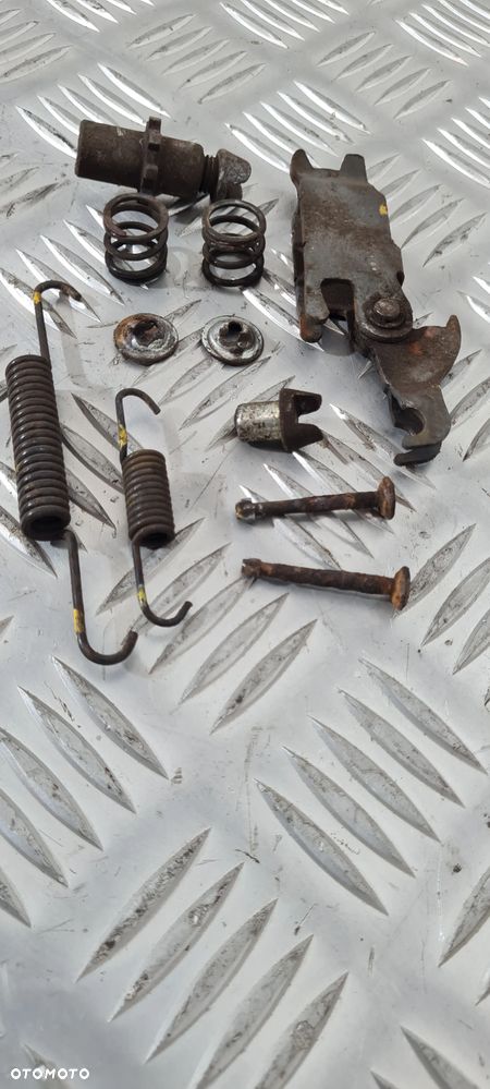 Kia Sorento I Rozpierak Sprężynka Ręcznego - 8