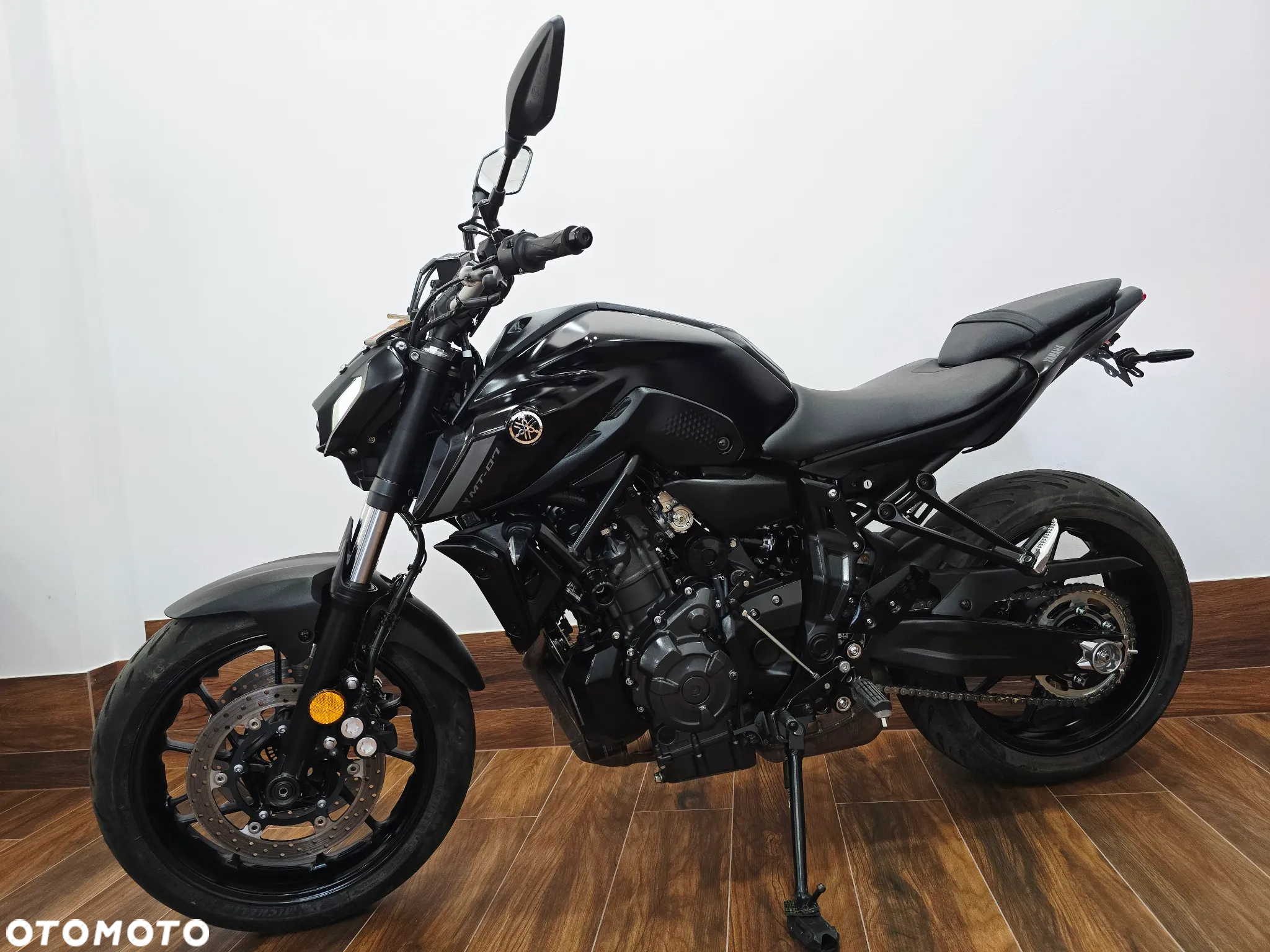 Yamaha MT - 17