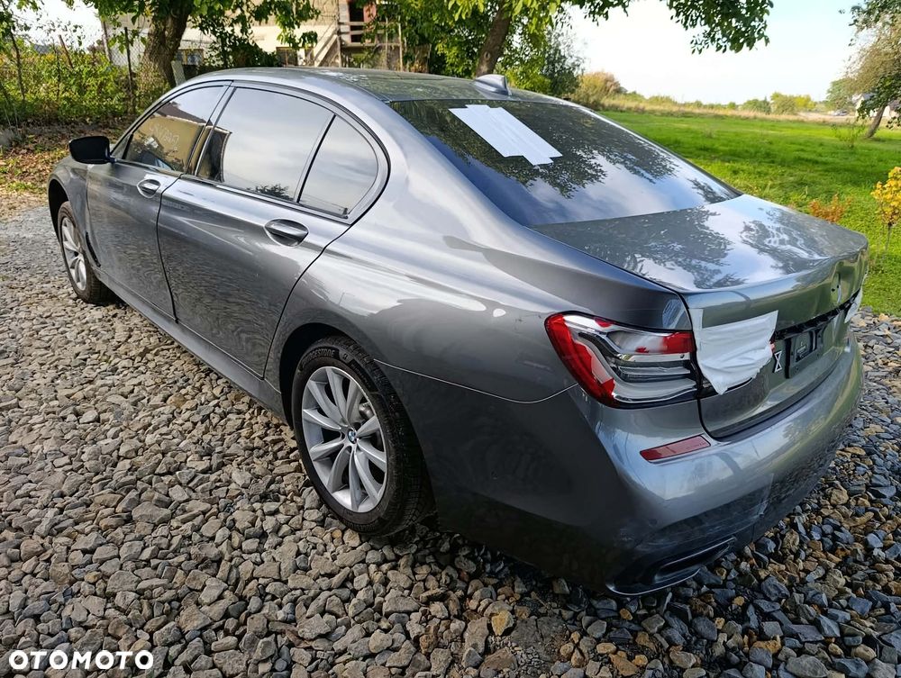 BMW Seria 7 - 5