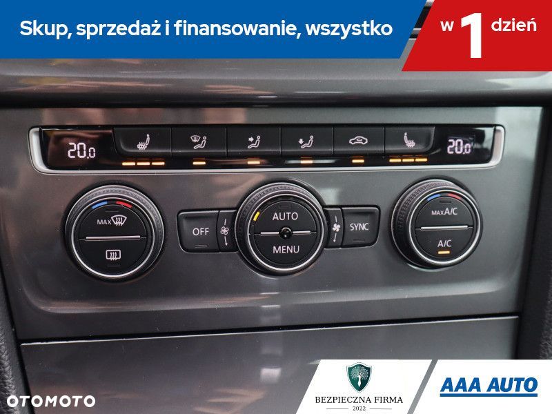 Volkswagen Golf - 17