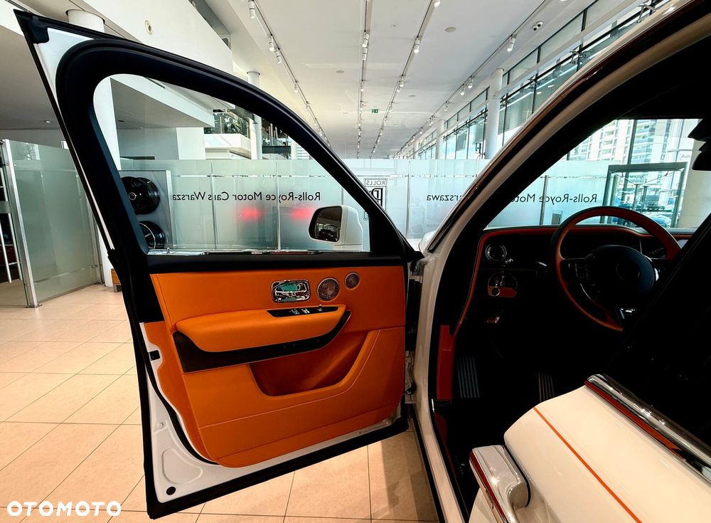 Rolls-Royce Cullinan - 25
