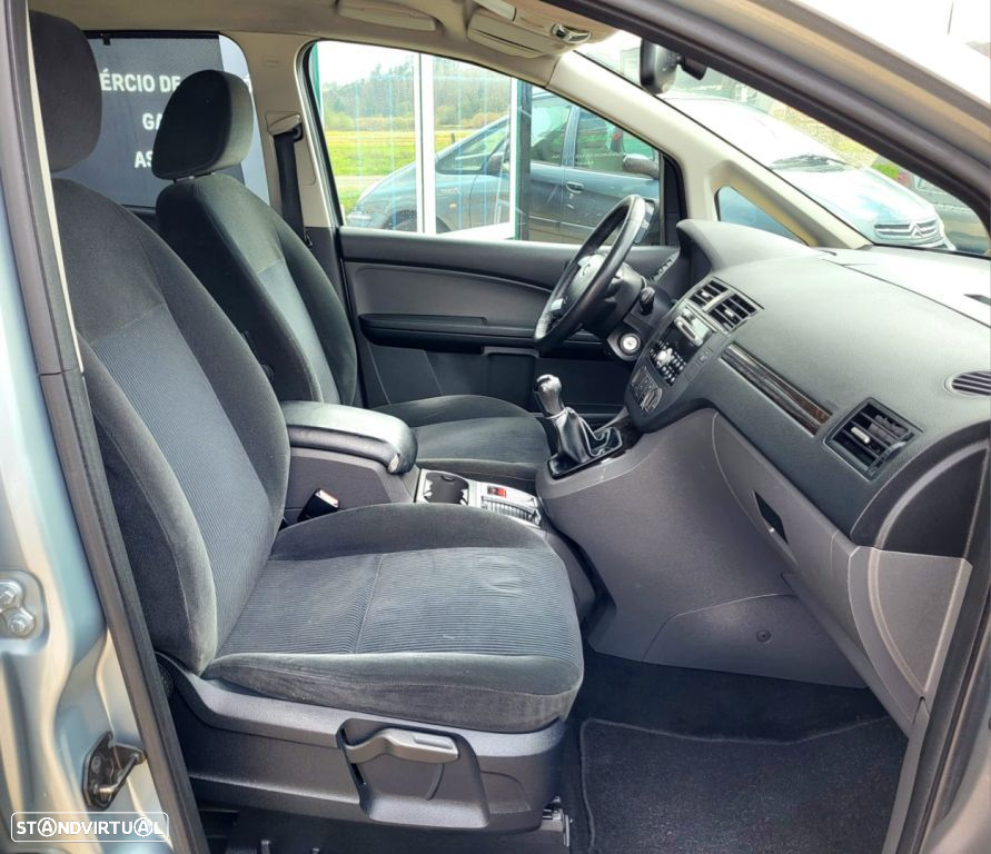 Ford C-Max - 14