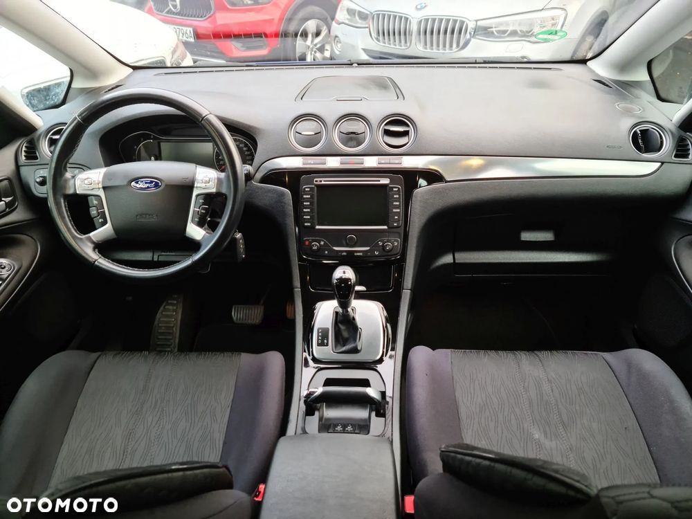 Ford S-Max 2.0 TDCi Titanium - 32