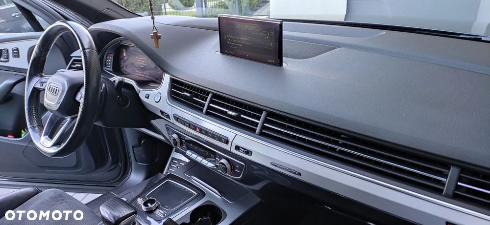Audi Q7 - 15