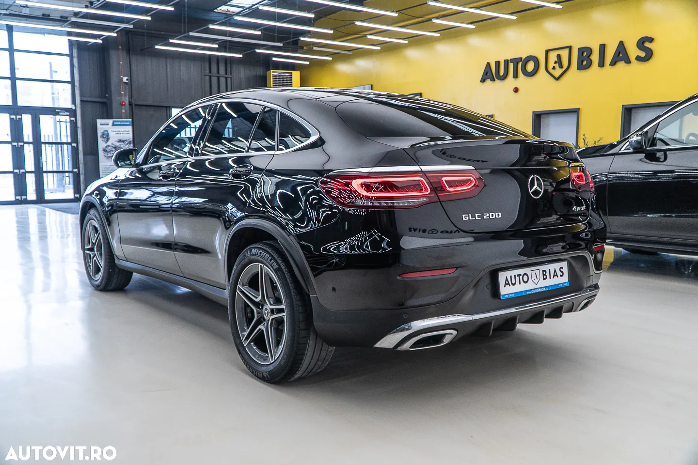 Mercedes-Benz GLC Coupe 200 4Matic 9G-TRONIC AMG Line Plus - 5