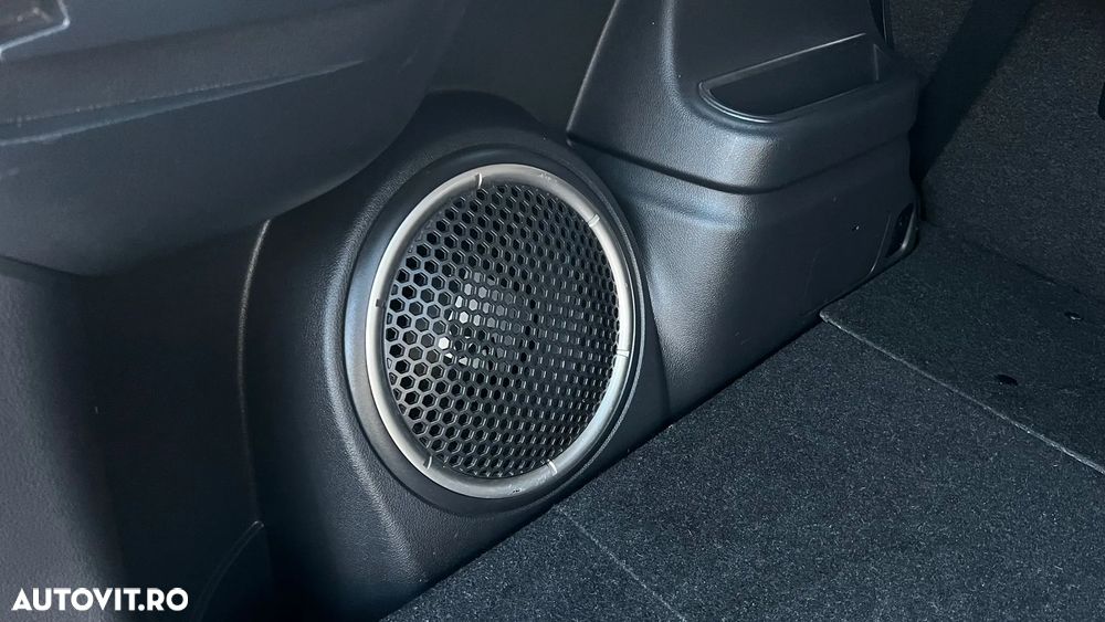 Mitsubishi Outlander - 21