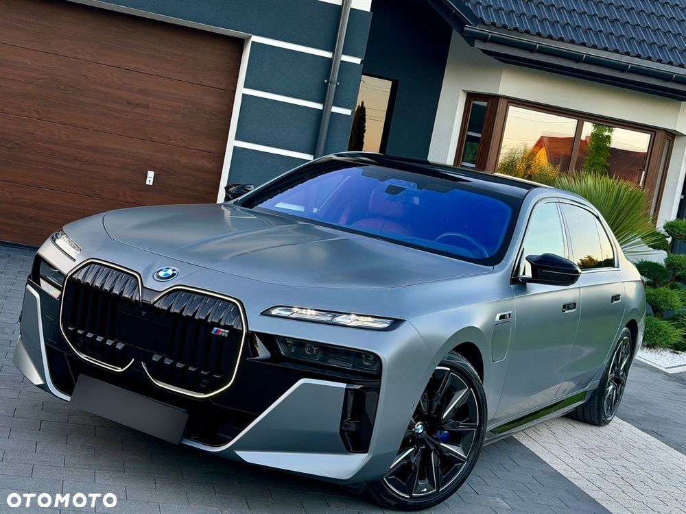 BMW Seria 7 M760e PHEV xDrive Individual Edition sport - 25