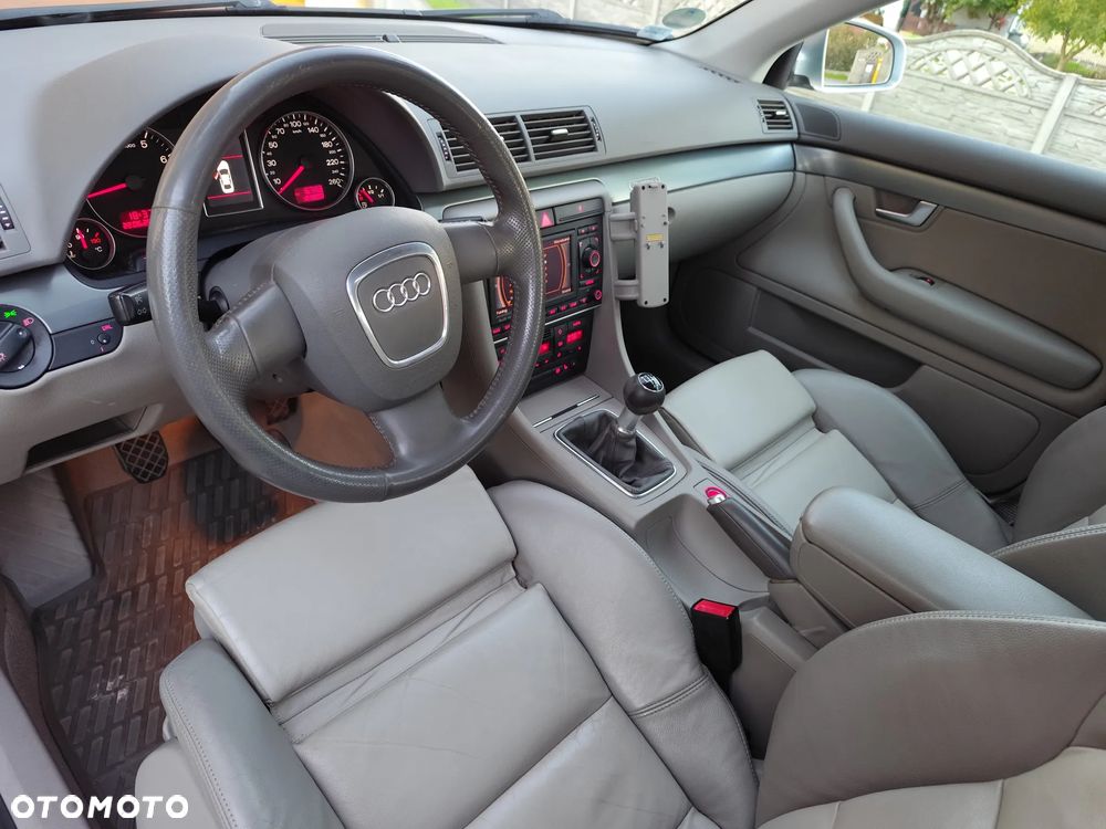 Audi A4 - 13