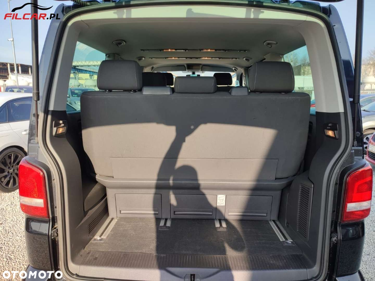 Volkswagen Multivan - 22