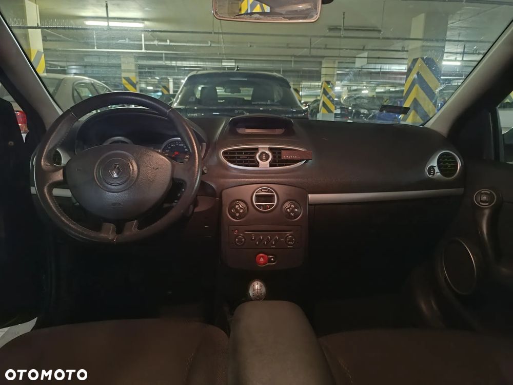 Renault Clio 1.5 dCi Extreme - 10