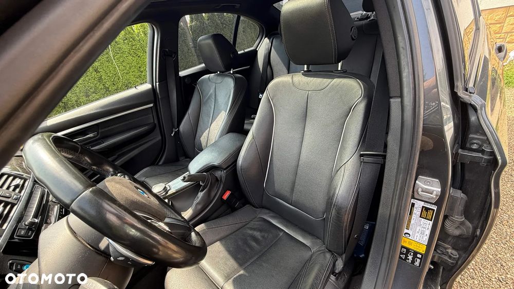 BMW Seria 3 340i xDrive Edition M Sport Shadow - 17
