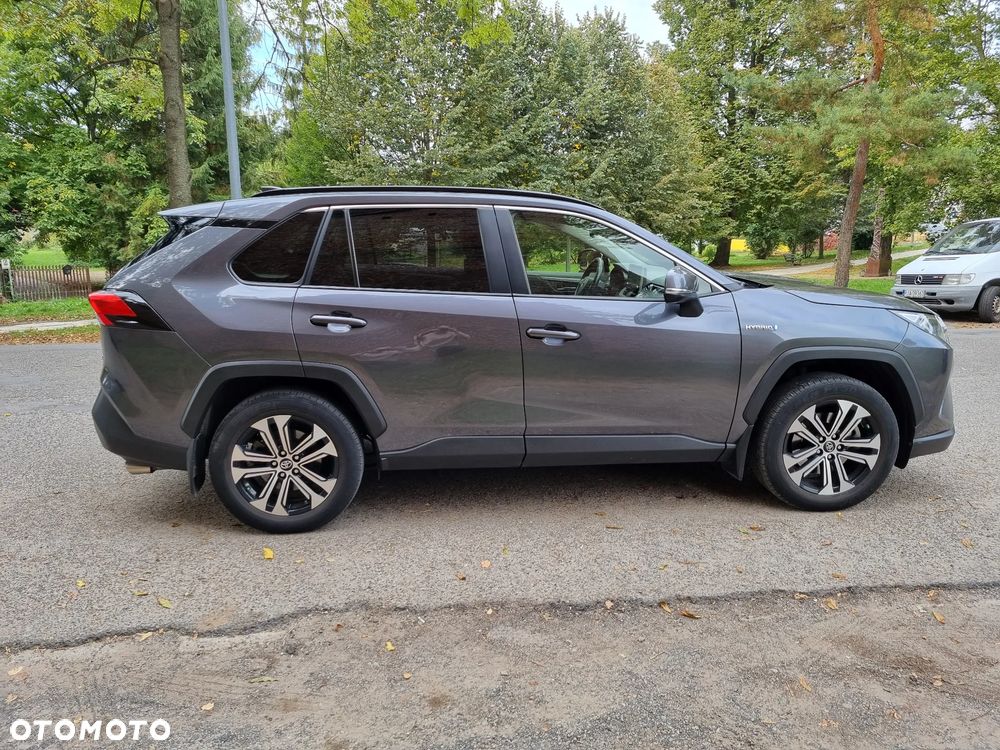 Toyota RAV4 - 6