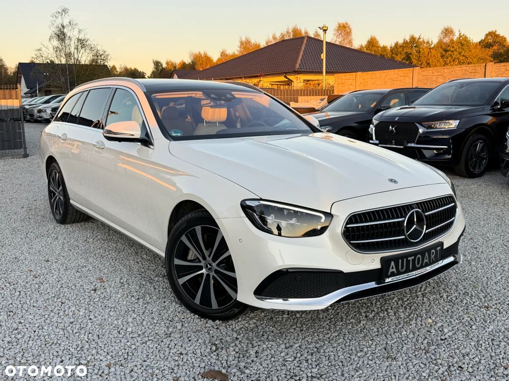 Mercedes-Benz Klasa E 300 d T 9G-TRONIC Avantgarde - 21