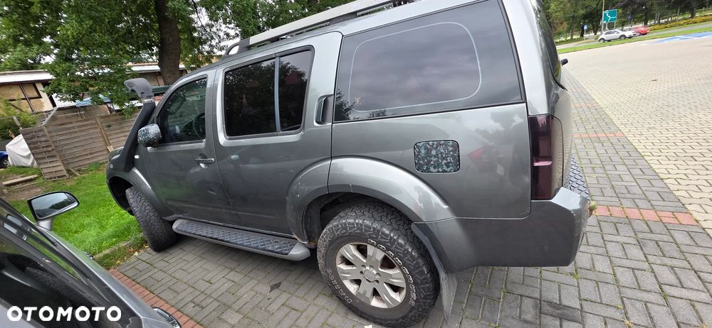Nissan Pathfinder 2.5 DCi Sport / SE - 6
