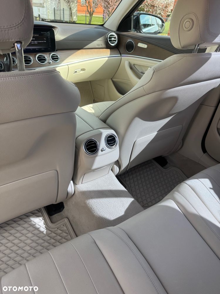 Mercedes-Benz Klasa E 220 d Business Edition 9G-TRONIC - 9