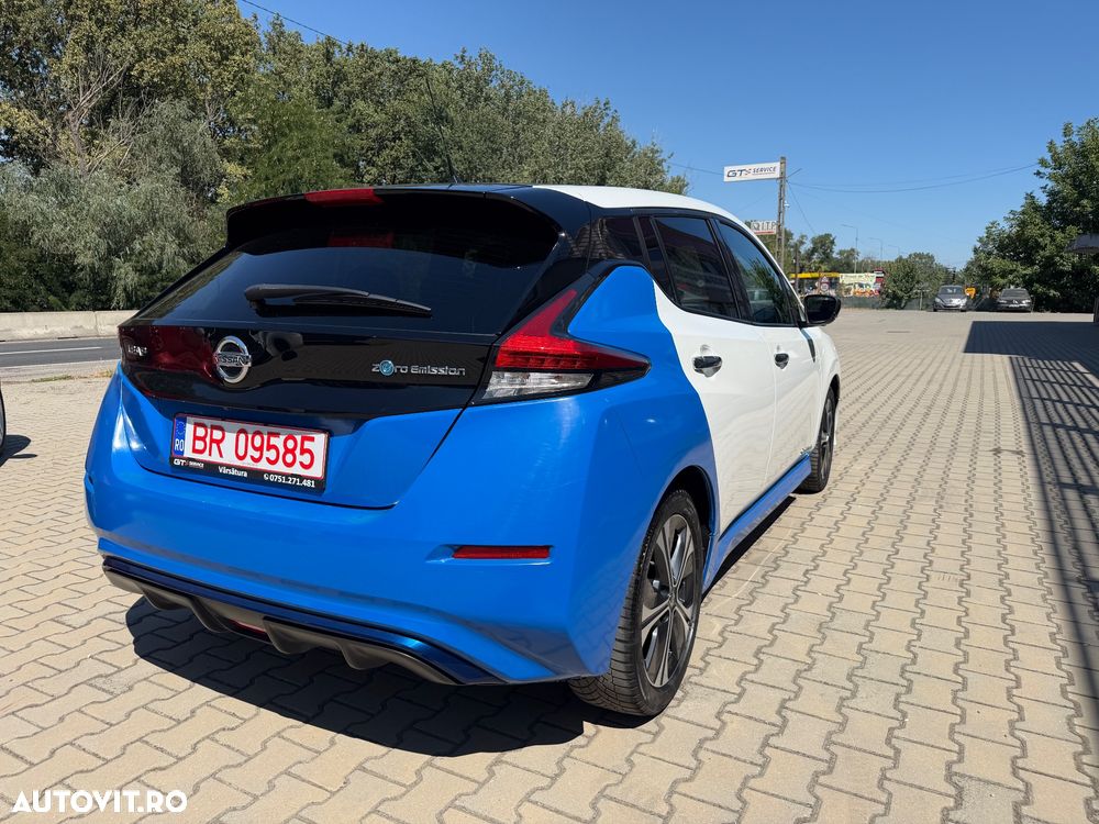 Nissan LEAF - 4