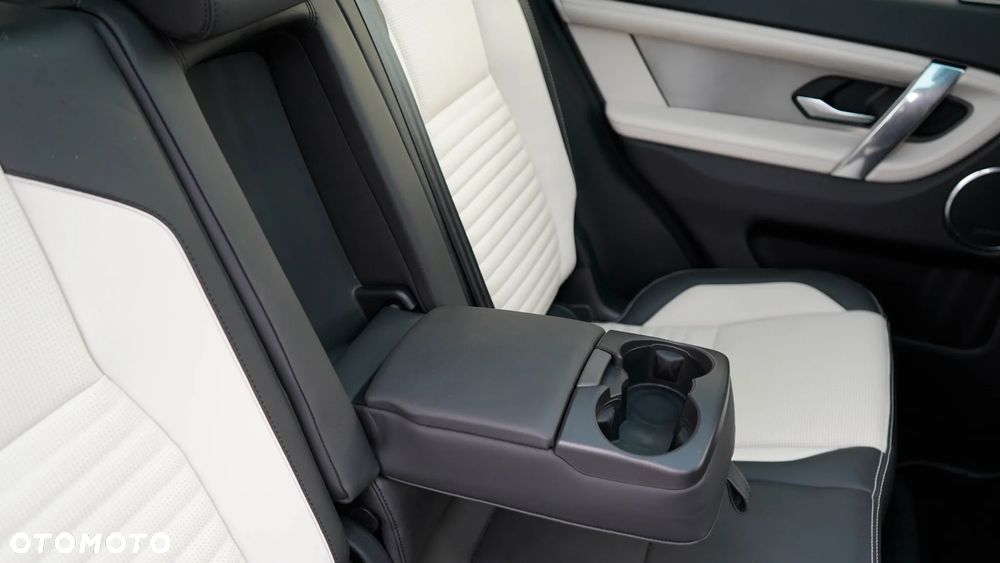 Land Rover Discovery Sport 2.0 P250 mHEV Dynamic HSE - 21