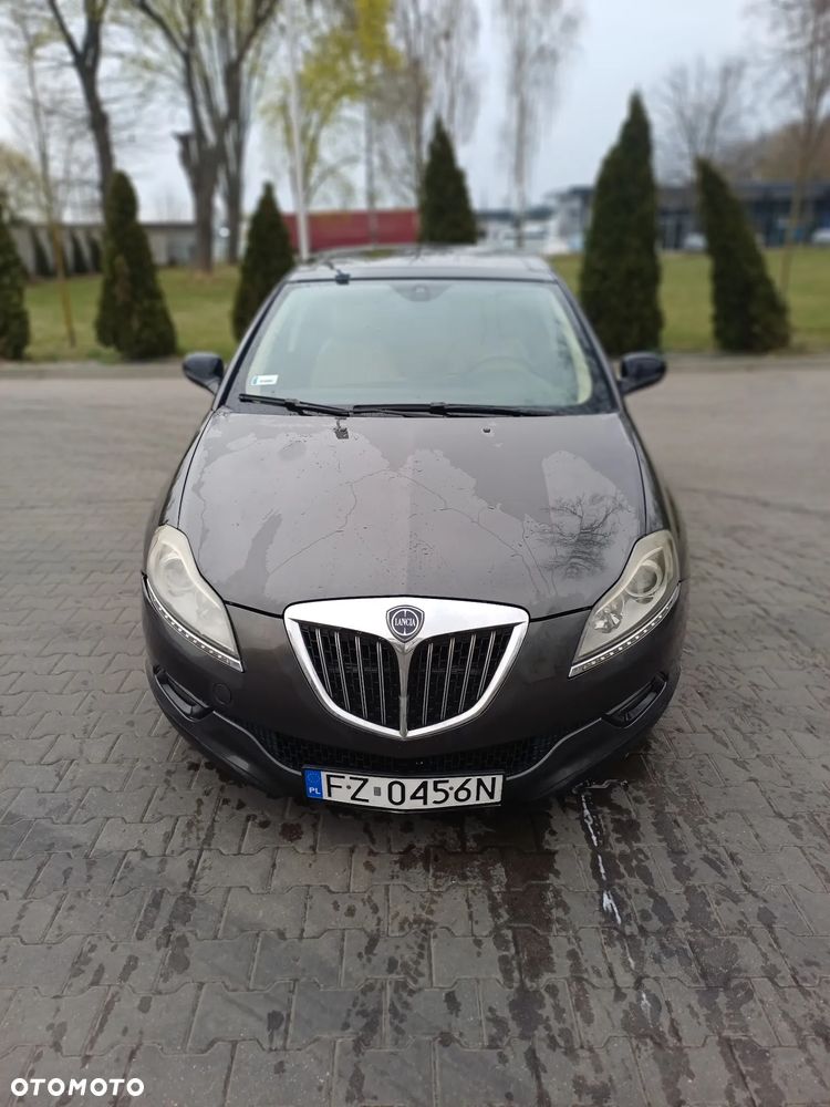 Lancia Delta 2.0 MJ Platino - 8