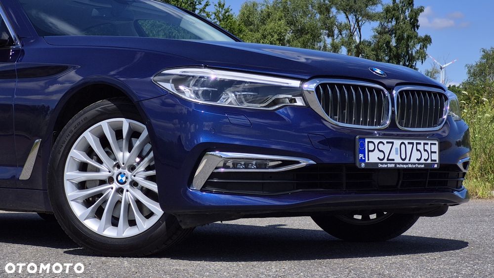 BMW Seria 5 530i xDrive Luxury Line - 4