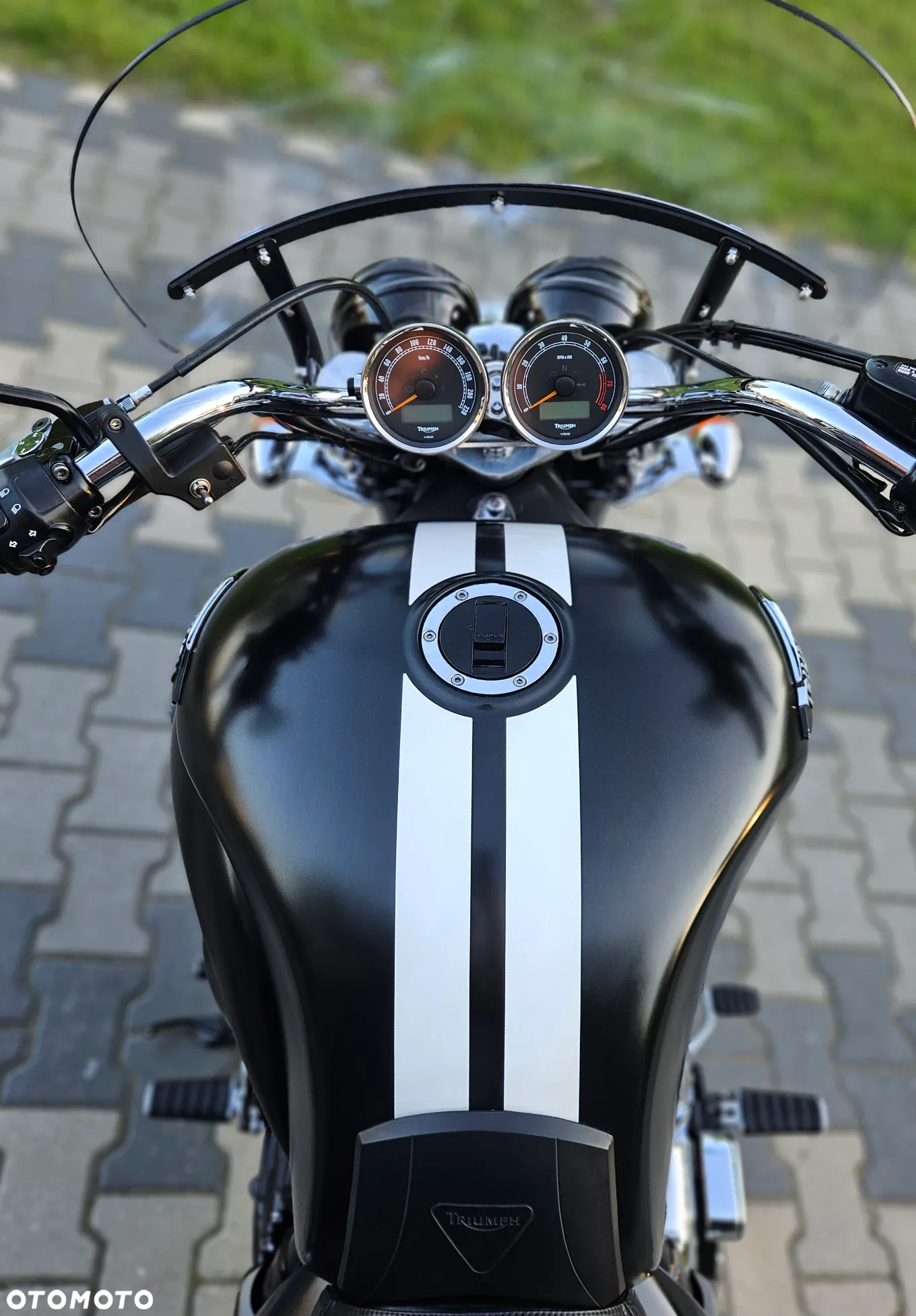 Triumph Rocket - 9