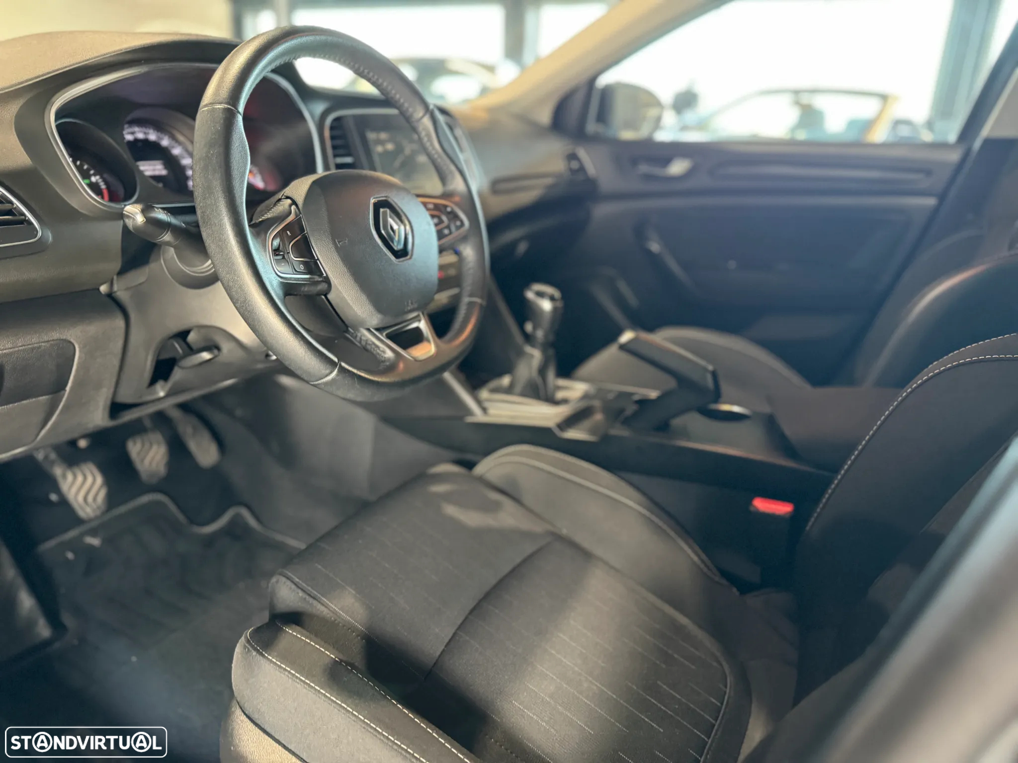 Renault Mégane 1.5 Blue dCi Limited - 17