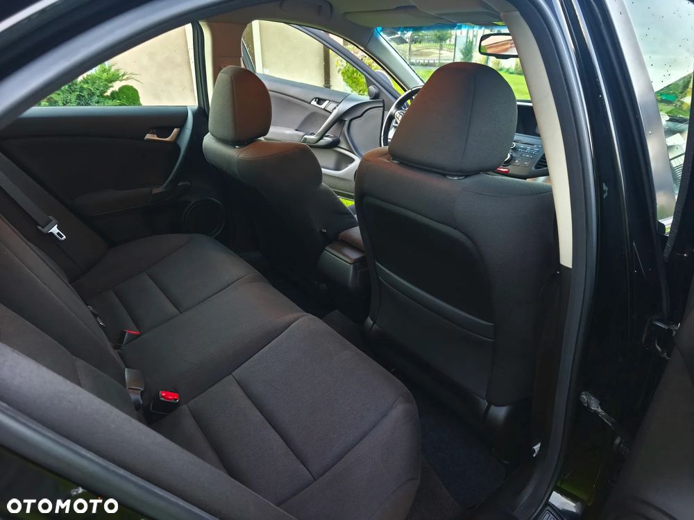 Honda Accord 2.0 Lifestyle - 21