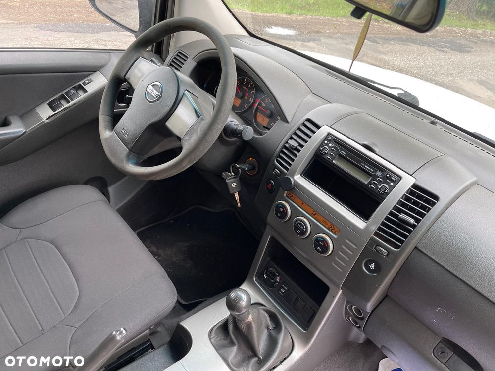 Nissan Pathfinder 2.5 DCi Comfort - 11