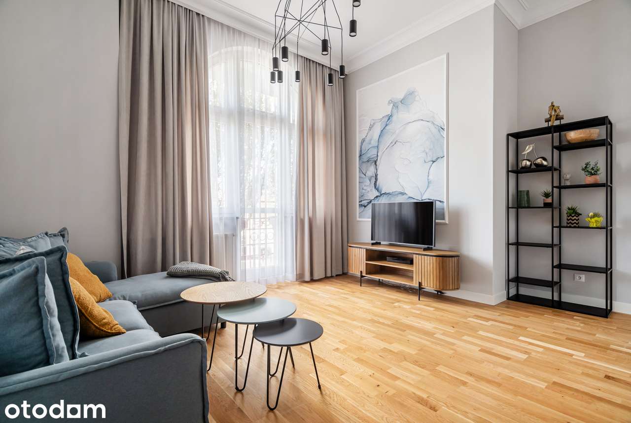 Dwupokojowy apartament przy promenadzie w pierwszej linii zabudowy