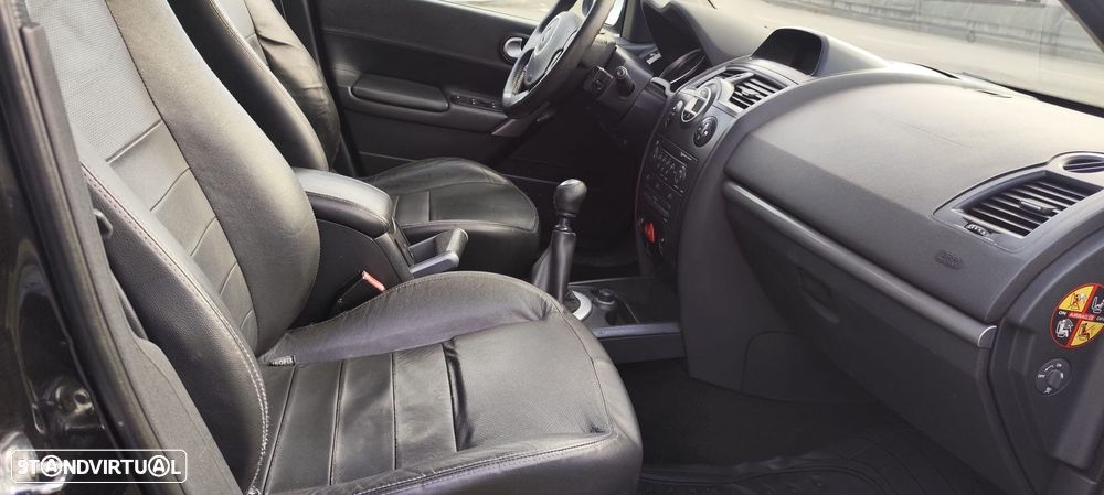 Renault Mégane Break 1.5 dCi Dynamique S - 15