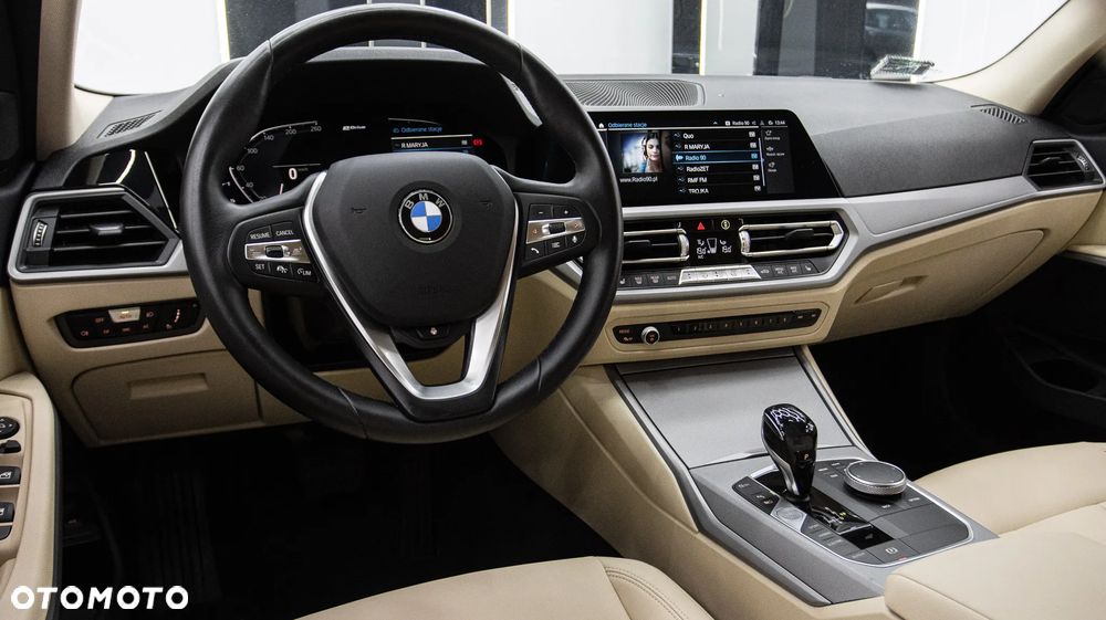 BMW Seria 3 330e Sport - 15