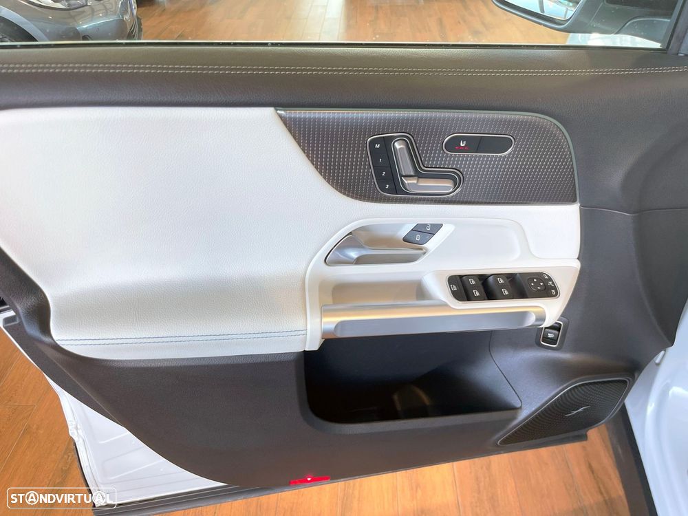 Mercedes-Benz EQB 350 4Matic Edition - 45