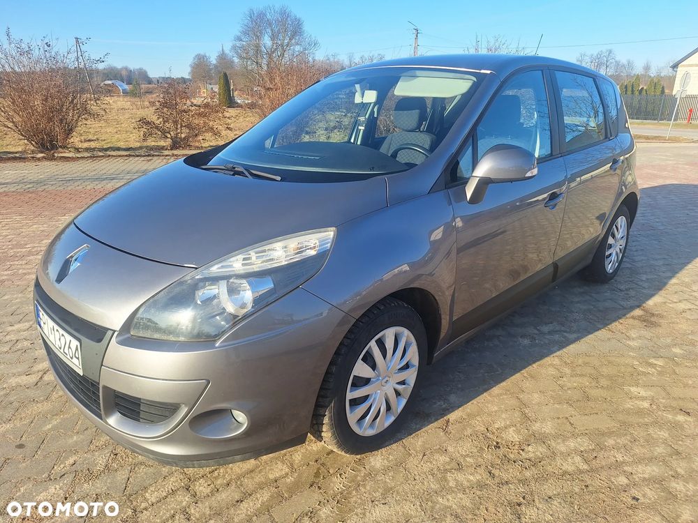 Renault Scenic 1.6 16V 110 Expression - 8