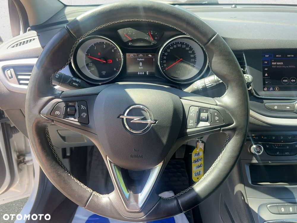 Opel Astra - 16