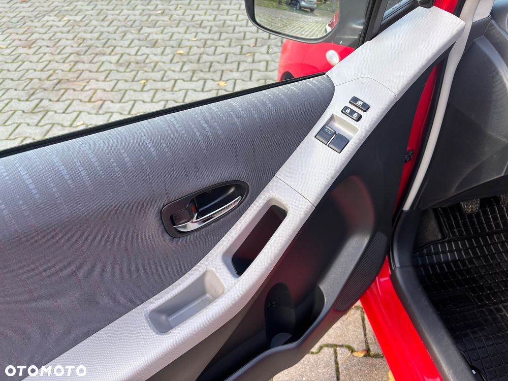 Toyota Yaris - 20