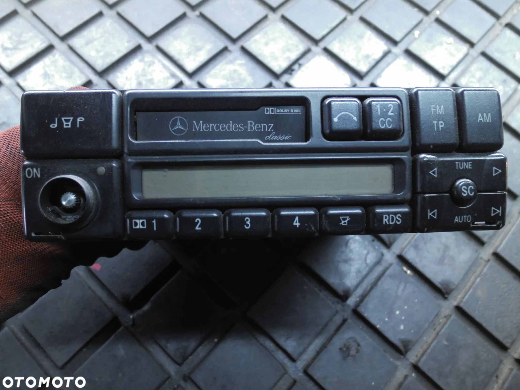 RADIO KASET MERCEDES-BENZ W202 W124 CLASSIC - 1