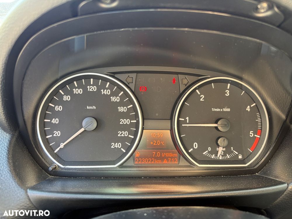 BMW Seria 1 116d DPF - 10