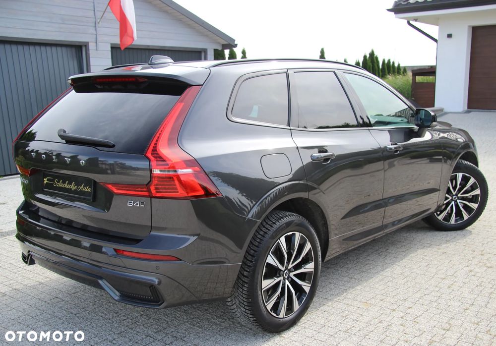 Volvo XC 60 B4 D AWD Plus Dark - 3