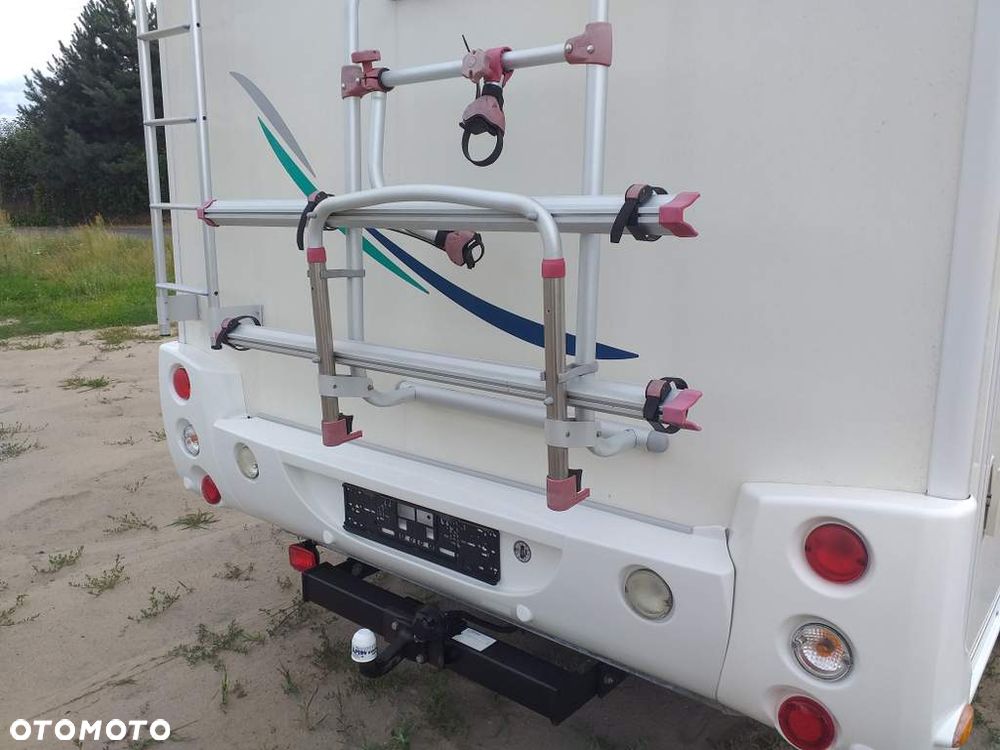 Ford CHAUSSON Flash 04 - 35