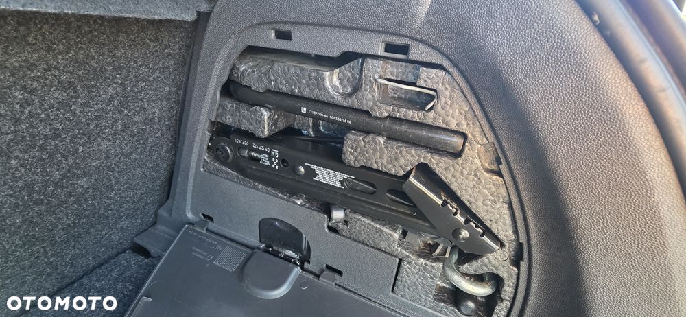 Opel Corsa 1.2 16V - 22