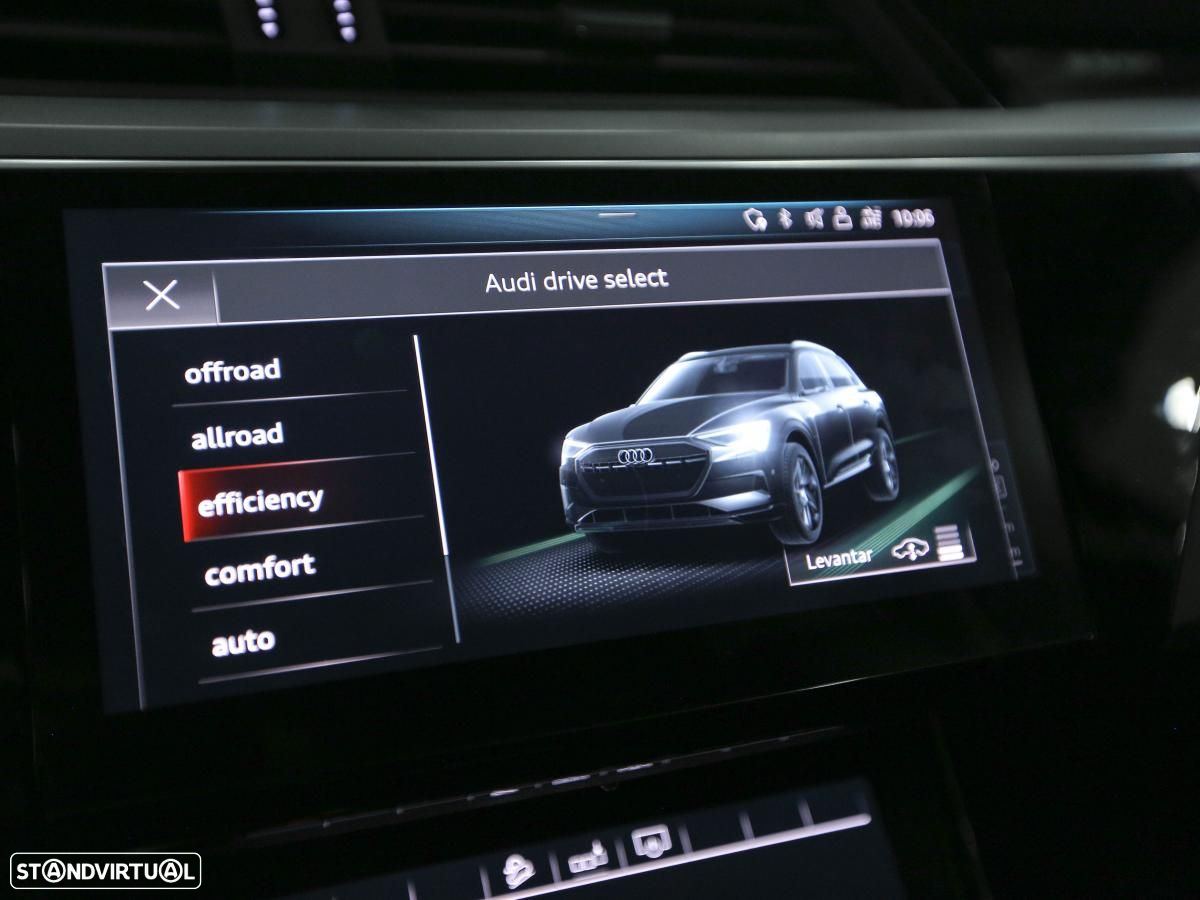 Audi e-tron 55 quattro - 23
