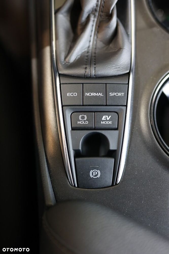 Toyota Camry - 29